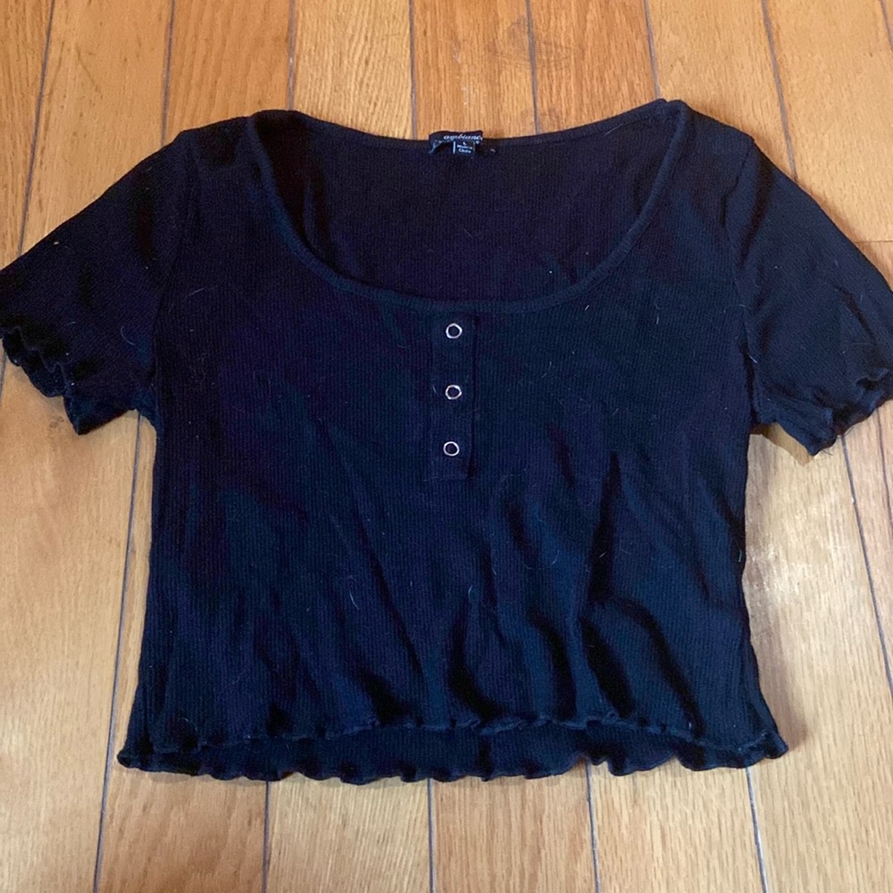 Black crop top